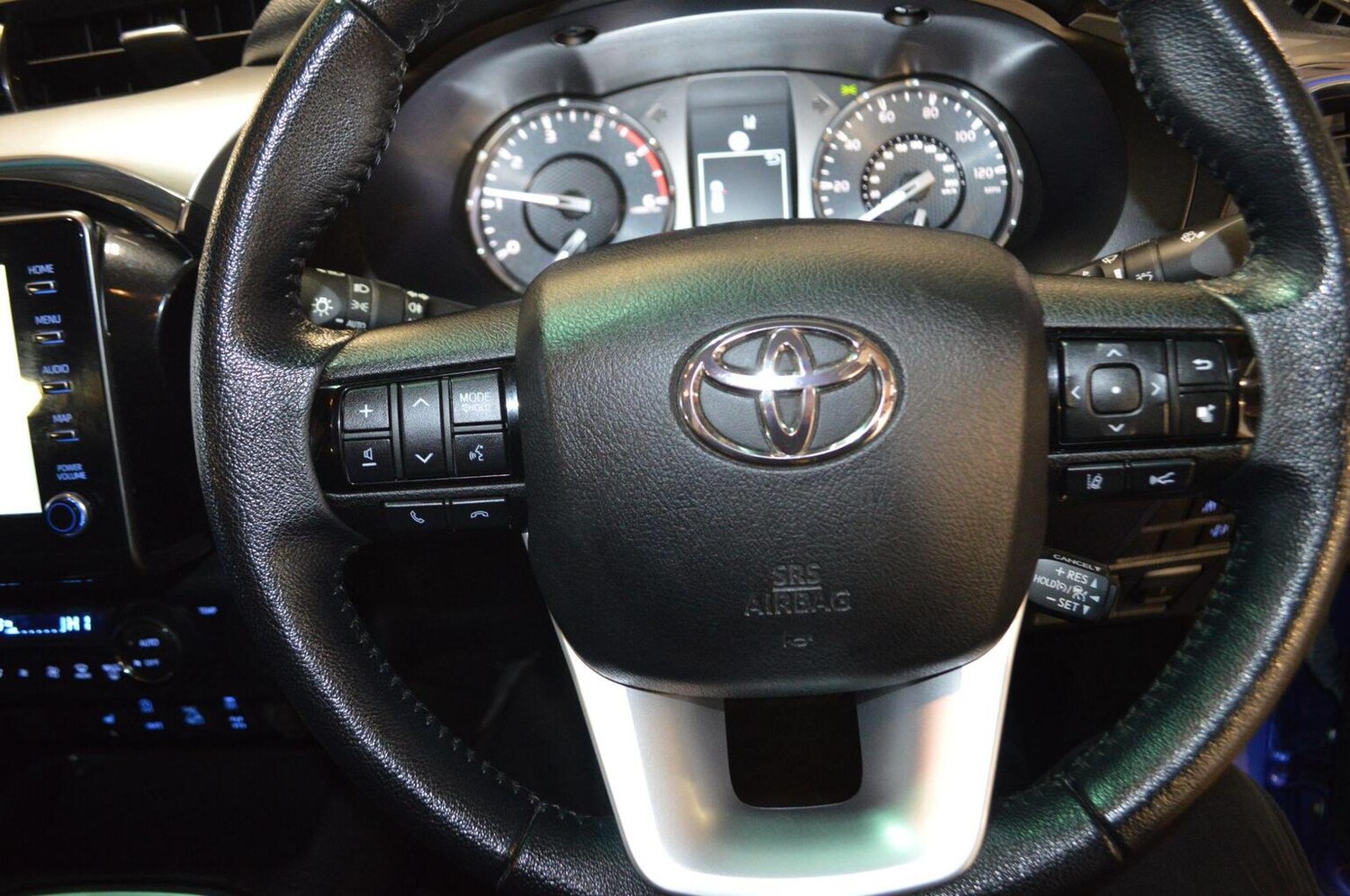 Used Toyota Hilux 2022 for sale - 77465612: Photo 37