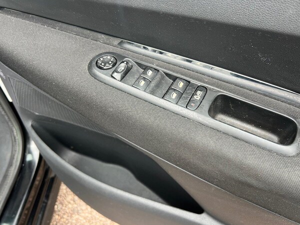 Used Peugeot 3008 2011 for sale - 76305492: Photo 12