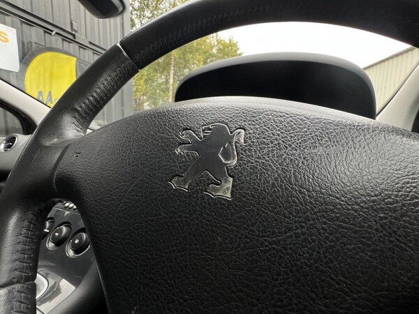 Used Peugeot 3008 2011 for sale - 76305492: Photo 17