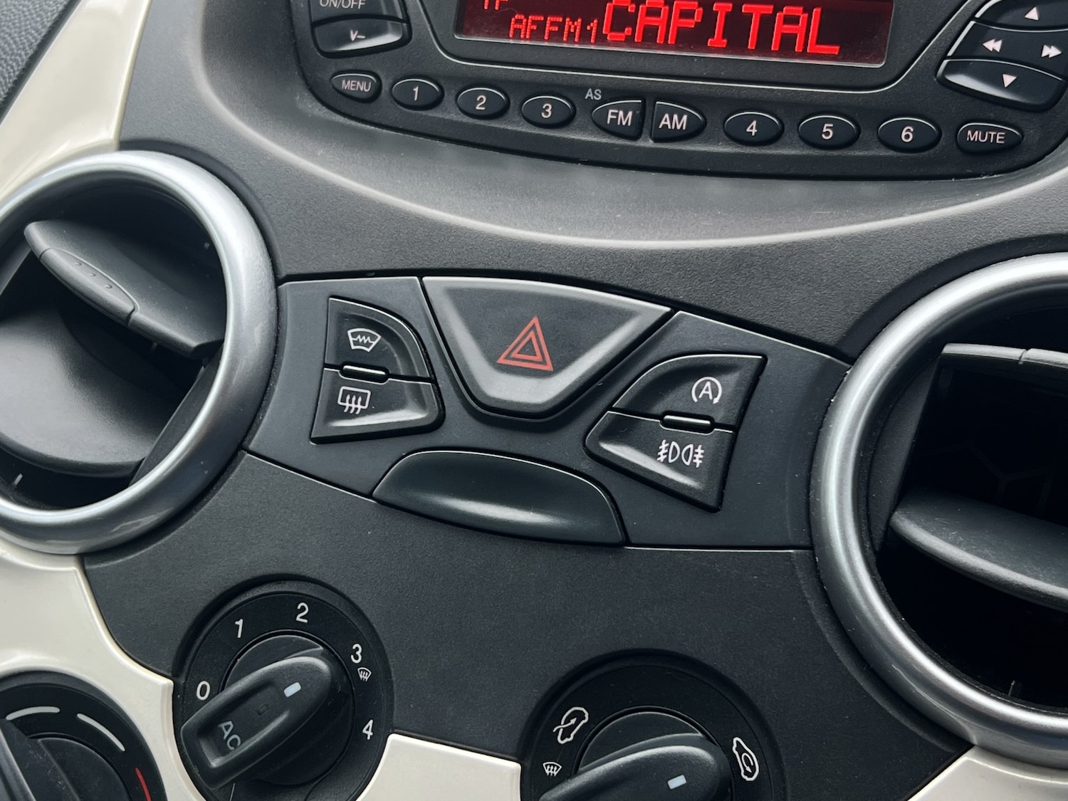 Used Ford Ka 2011 for sale - 76687231: Photo 25