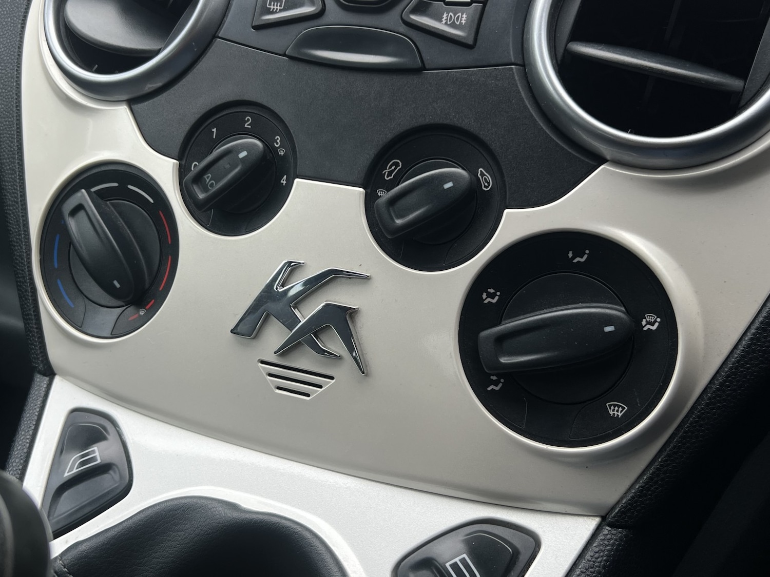 Used Ford Ka 2011 for sale - 76687231: Photo 30