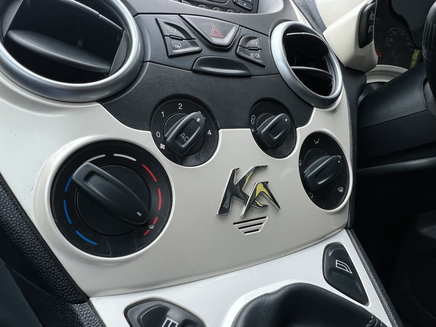 Used Ford Ka 2011 for sale - 76687231: Photo 44