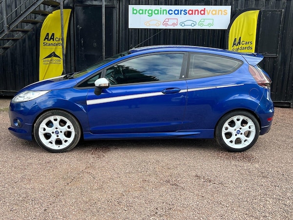 Used Ford Fiesta 2010 for sale - 75074439: Photo 26
