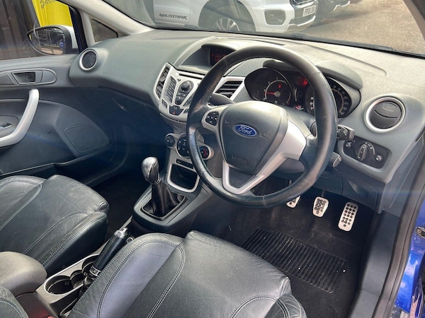 Used Ford Fiesta 2010 for sale - 75074439: Photo 7