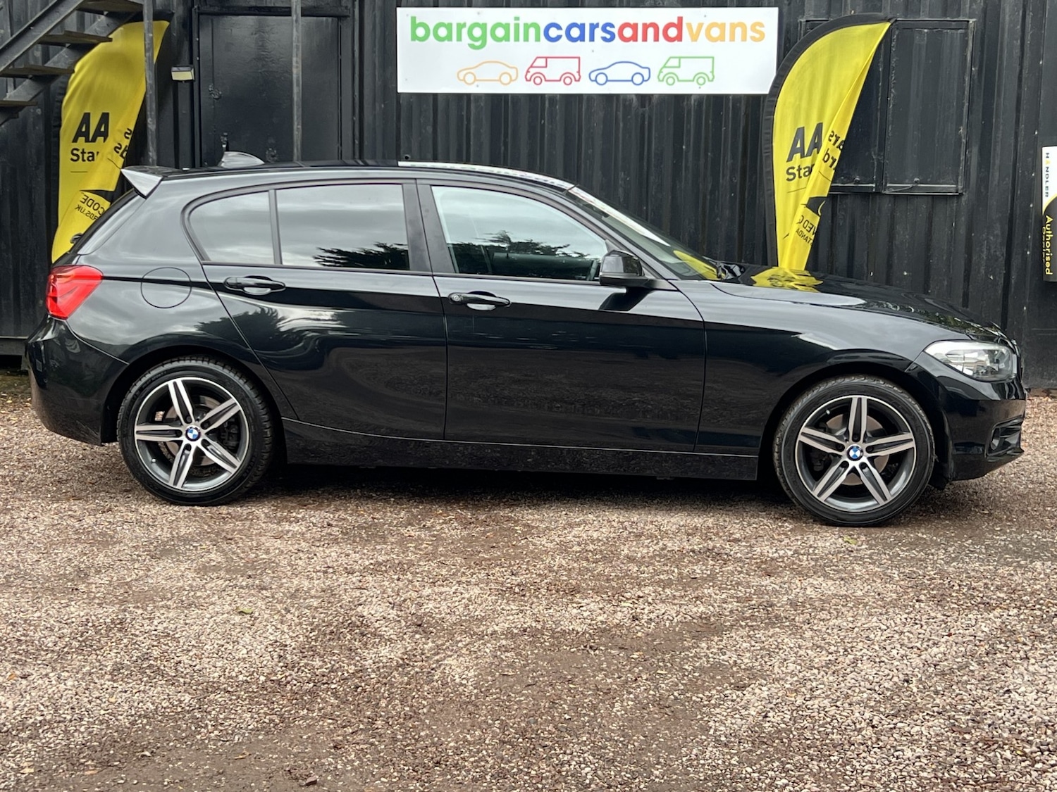 Used BMW 1 Series 2016 for sale - 76358129: Photo 2