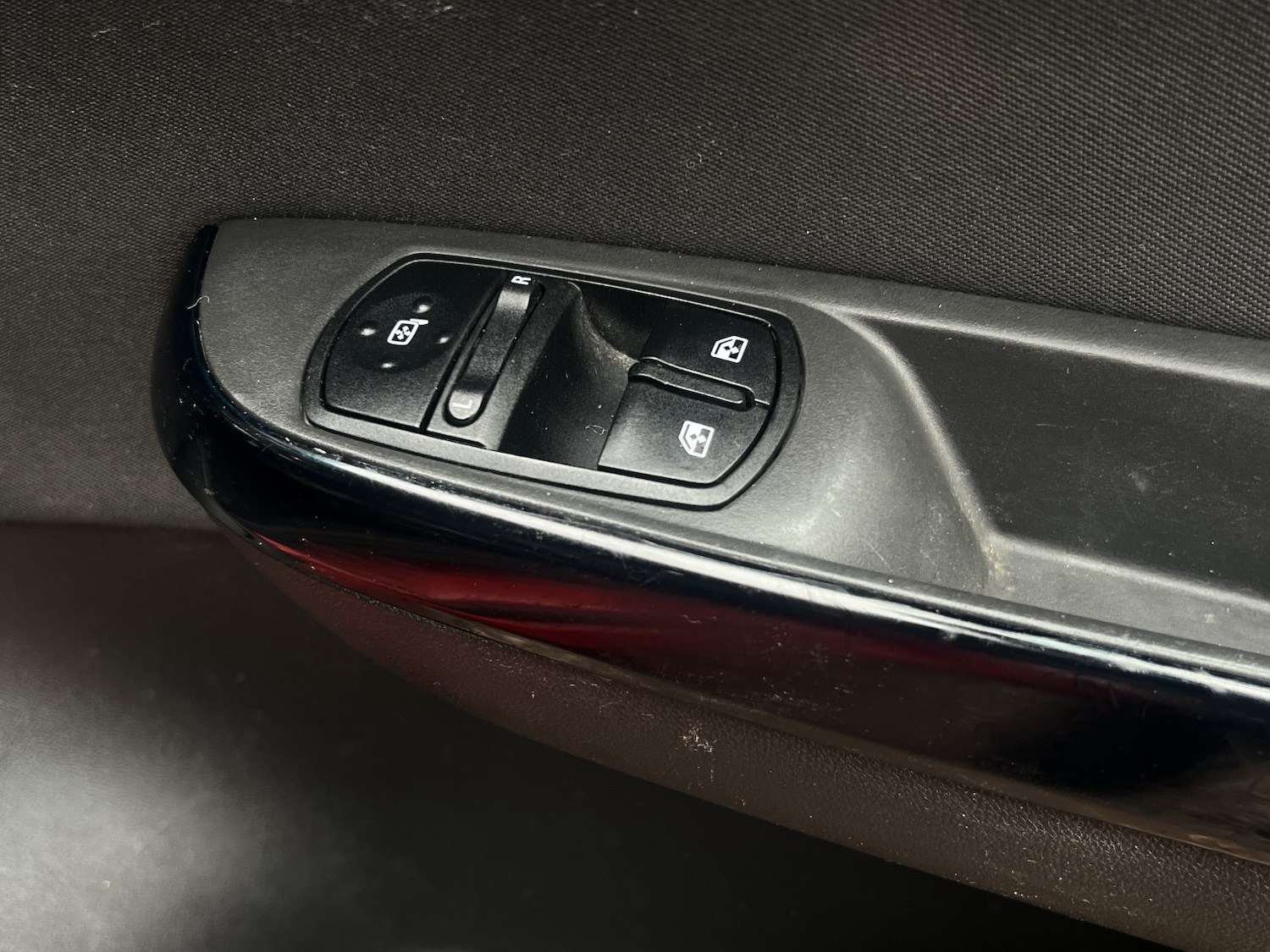 Used Vauxhall Corsa 2015 for sale - 76510817: Photo 11