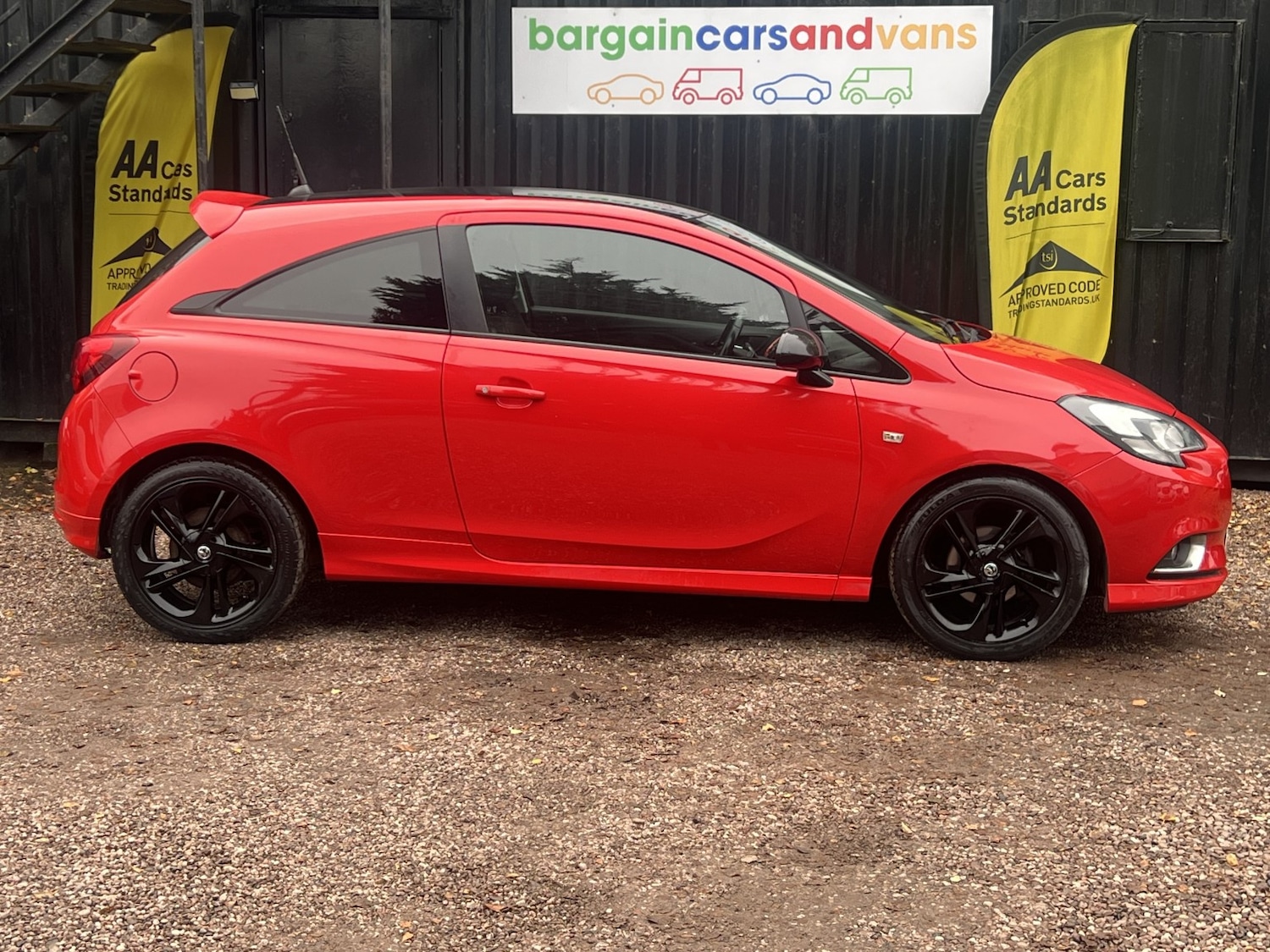 Used Vauxhall Corsa 2015 for sale - 76510817: Photo 2