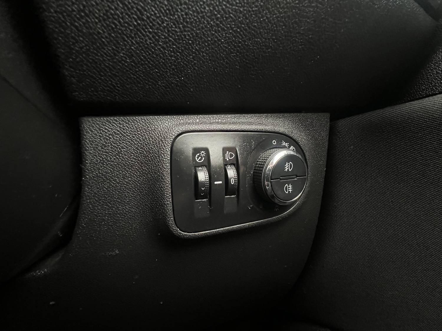 Used Vauxhall Corsa 2015 for sale - 76510817: Photo 22