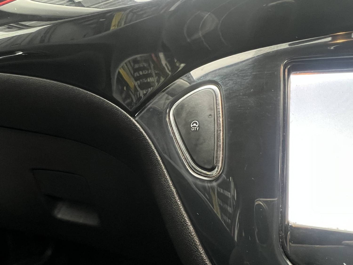 Used Vauxhall Corsa 2015 for sale - 76510817: Photo 24