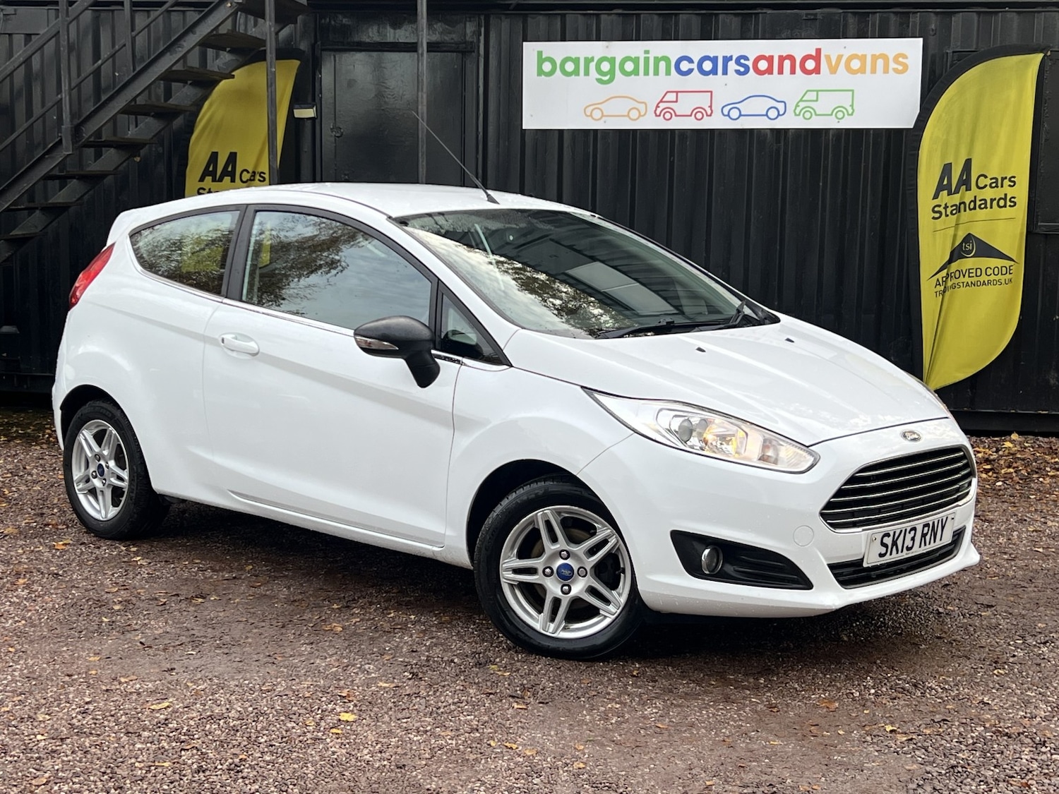 Used Ford Fiesta 2013 for sale - 76605753: Photo 1