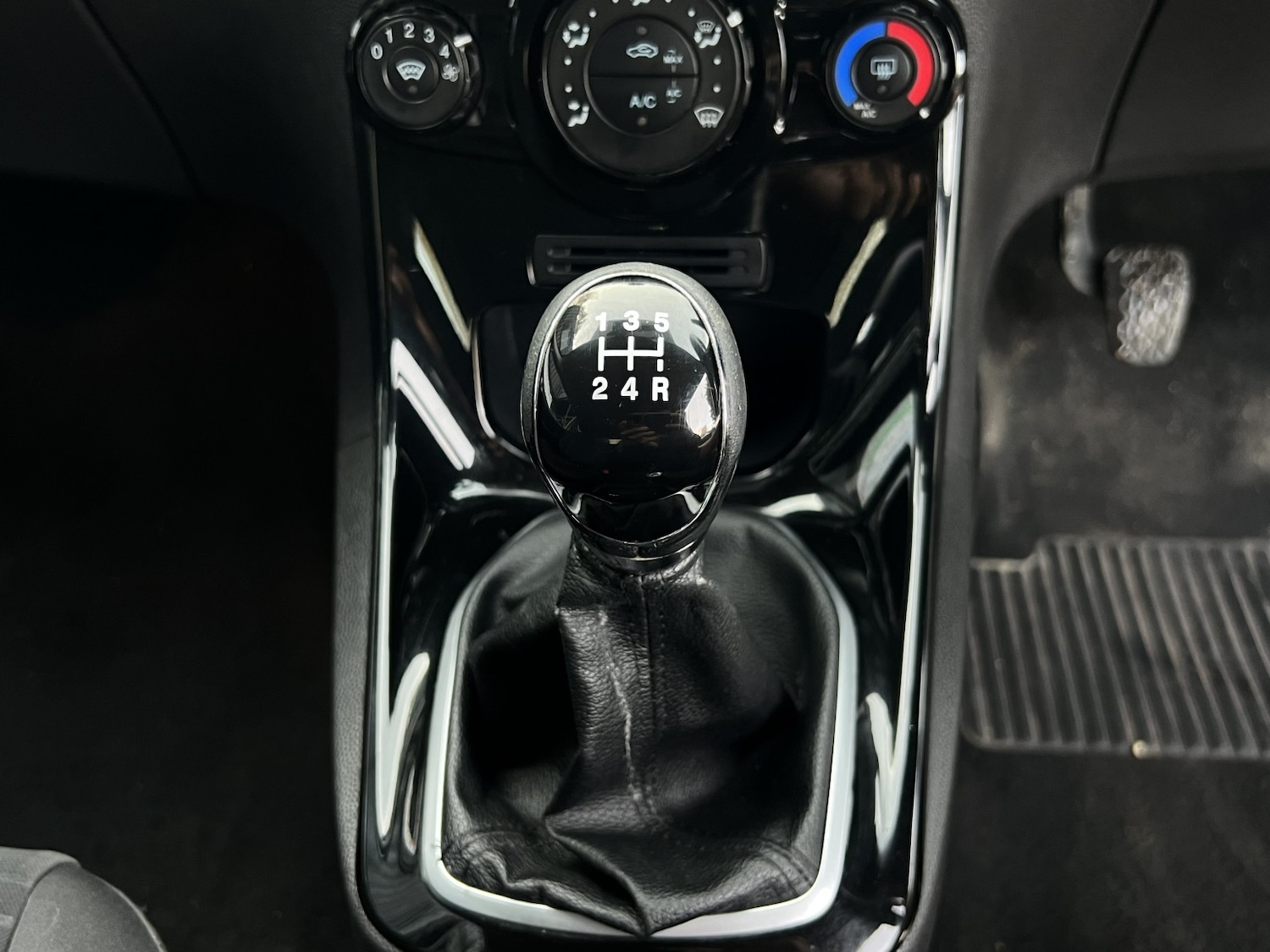 Used Ford Fiesta 2013 for sale - 76605753: Photo 19