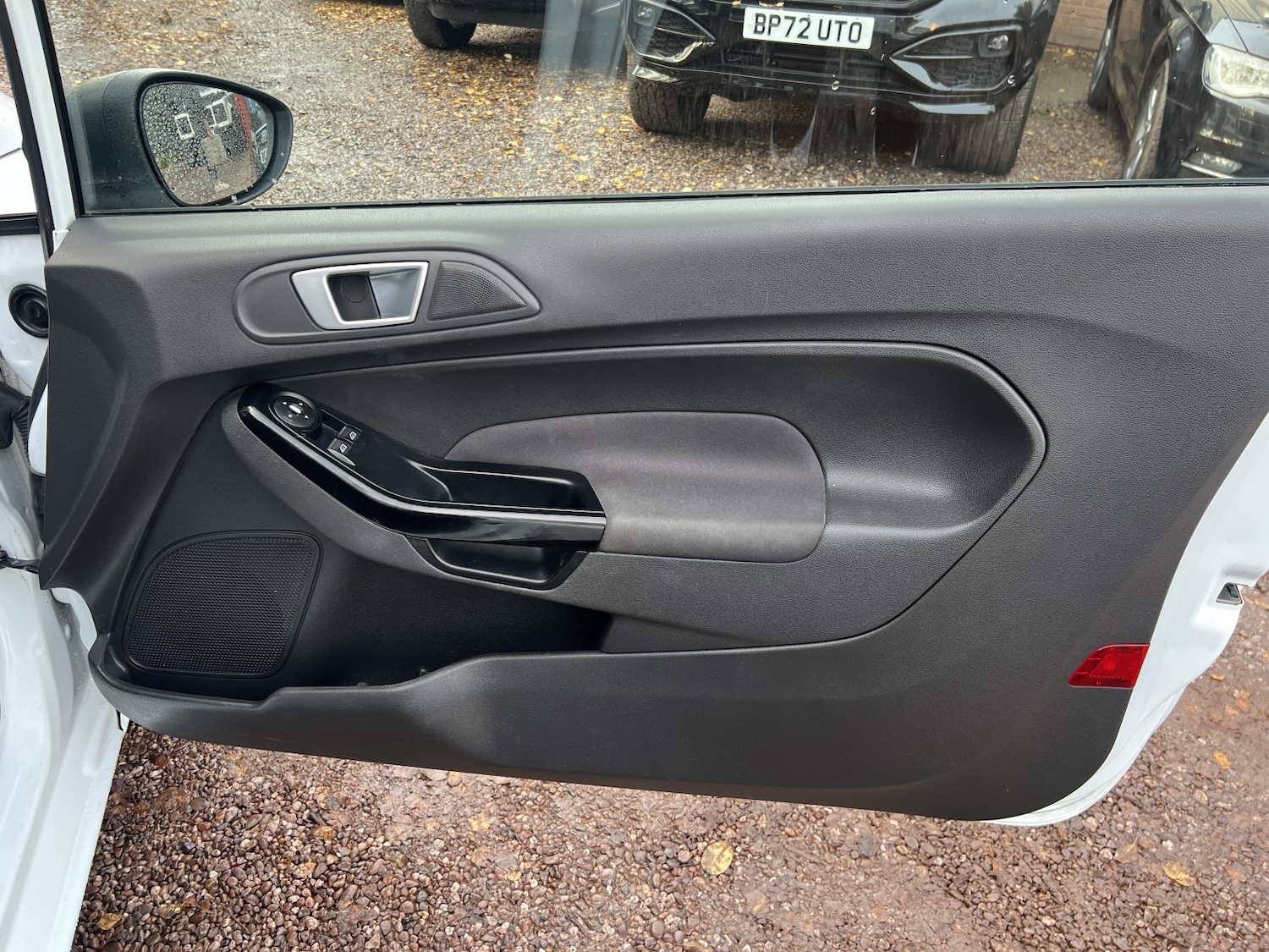 Used Ford Fiesta 2013 for sale - 76605753: Photo 8