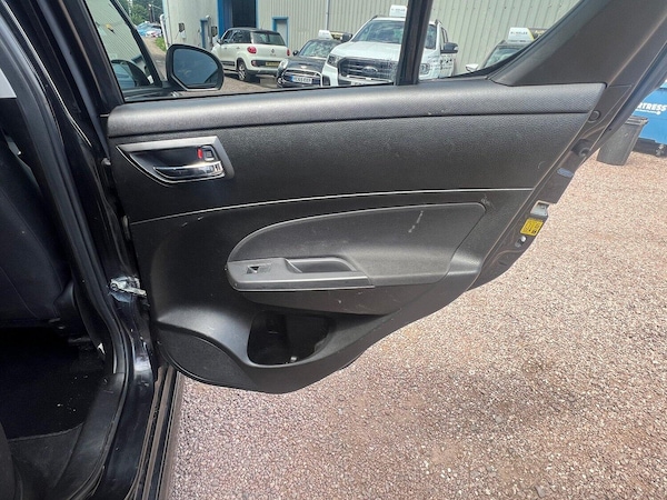 Used Suzuki Swift 2013 for sale - 75561657: Photo 25