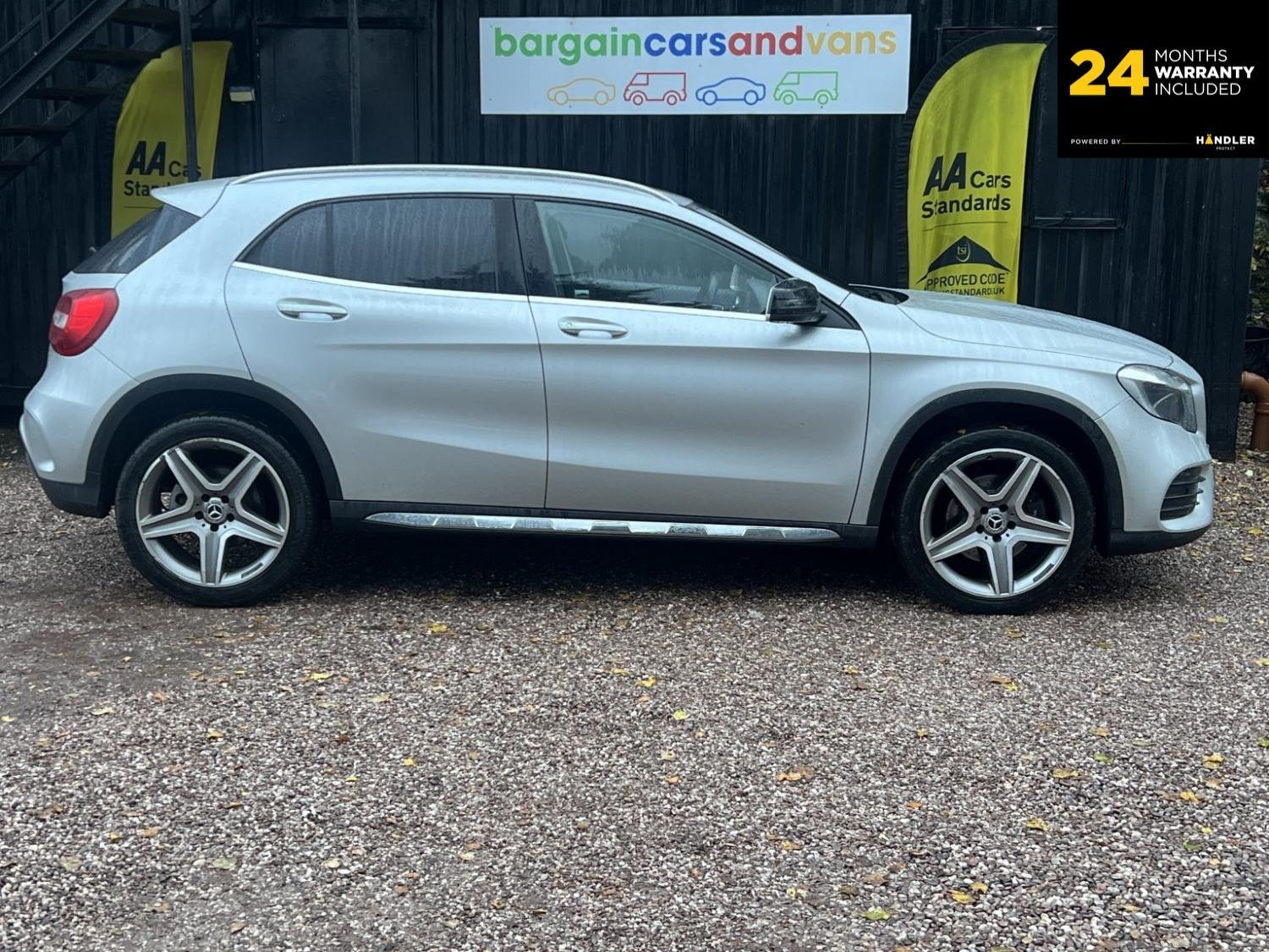 Used Mercedes-Benz GLA 2017 for sale - 76687128: Photo 2