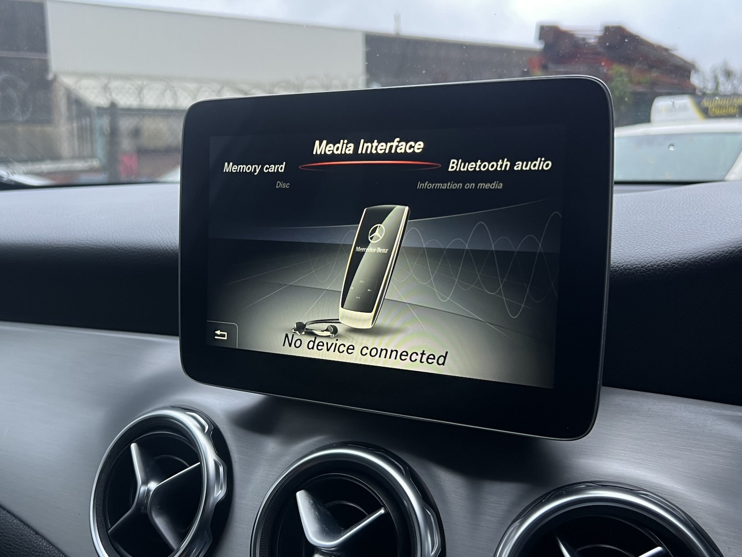 Used Mercedes-Benz GLA 2017 for sale - 76687128: Photo 34