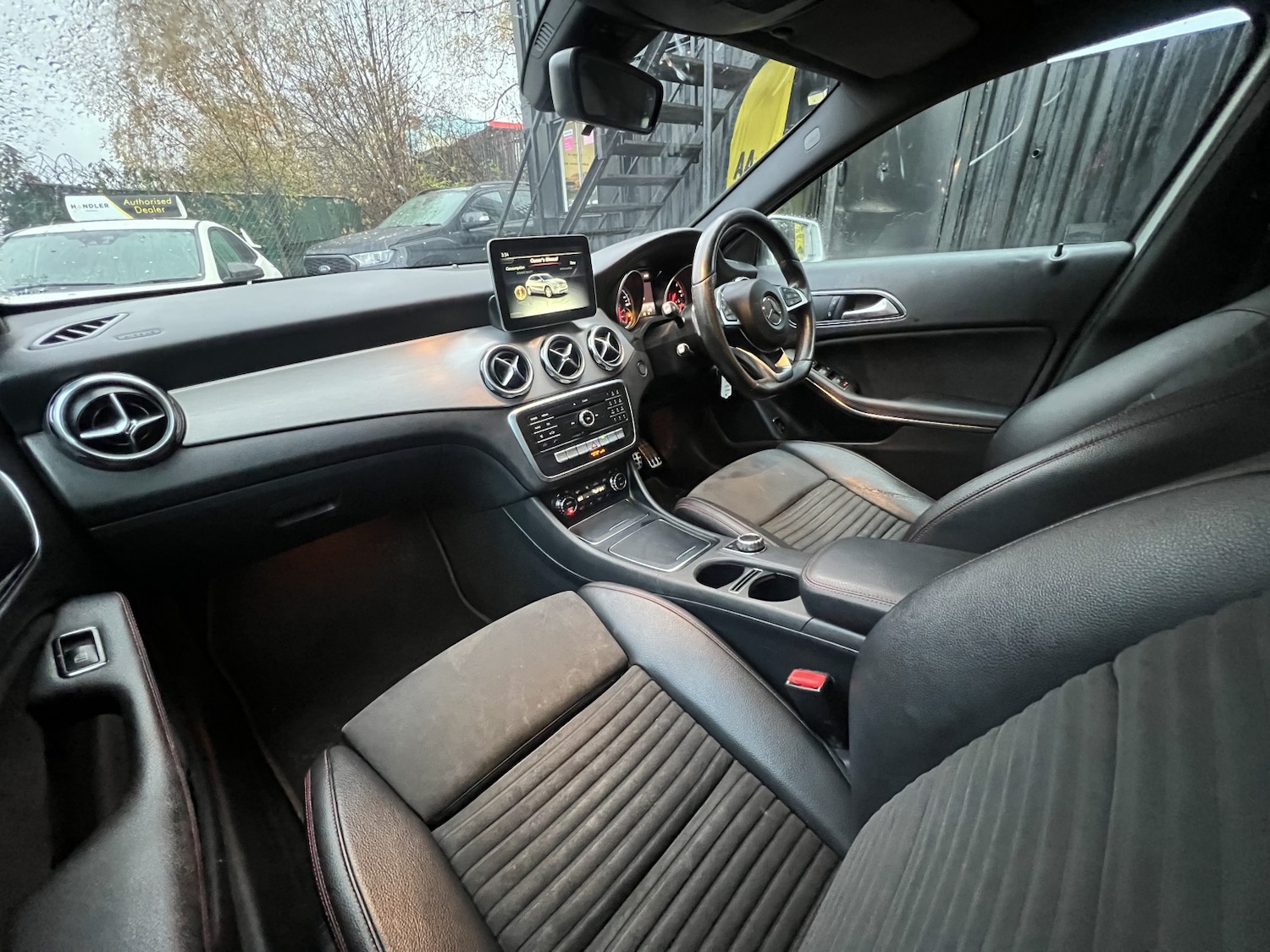 Used Mercedes-Benz GLA 2017 for sale - 76687128: Photo 50