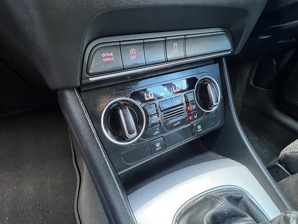 Used Audi Q3 2015 for sale - 76164545: Photo 46