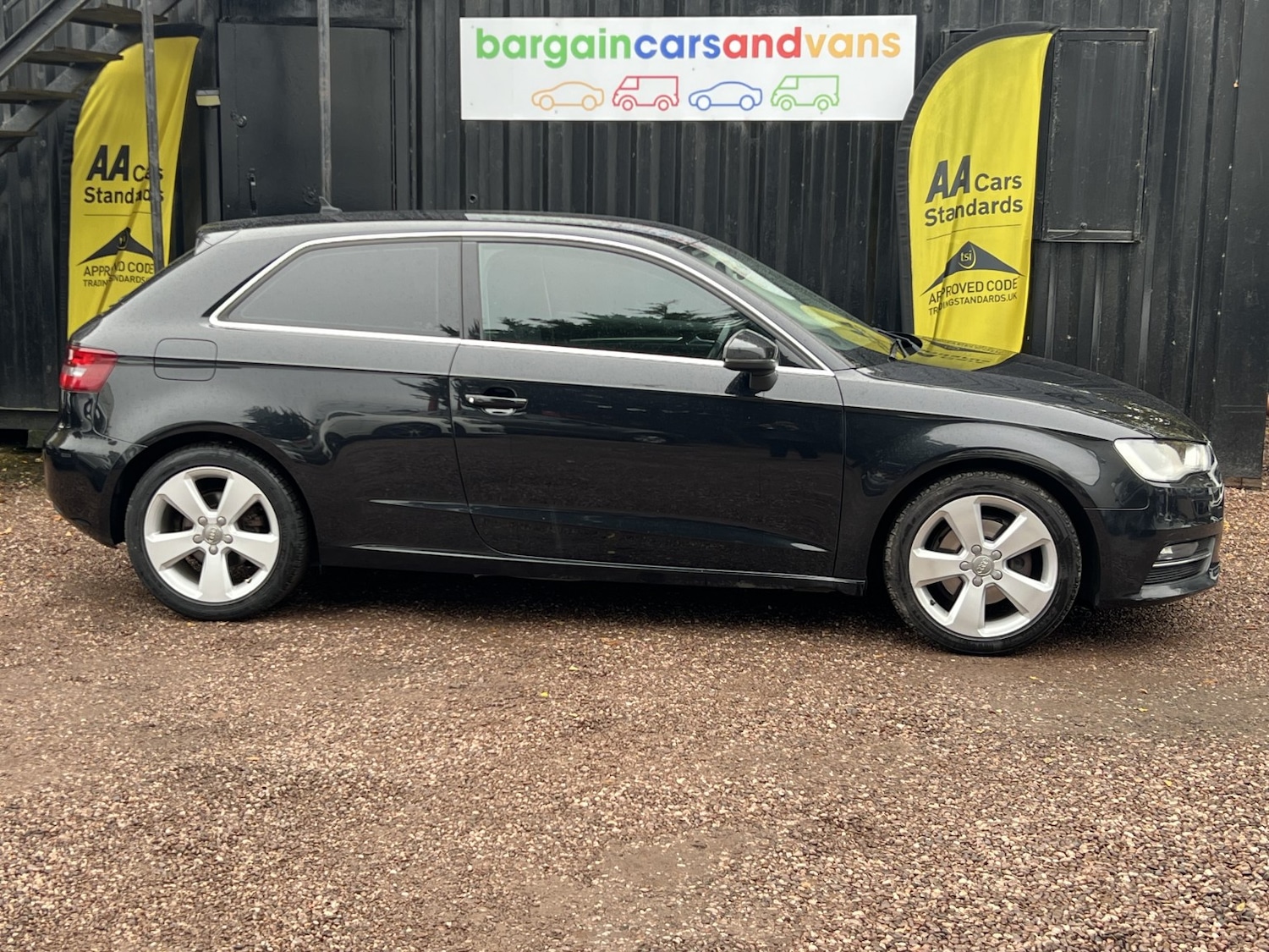 Used Audi A3 2014 for sale - 76418347: Photo 2