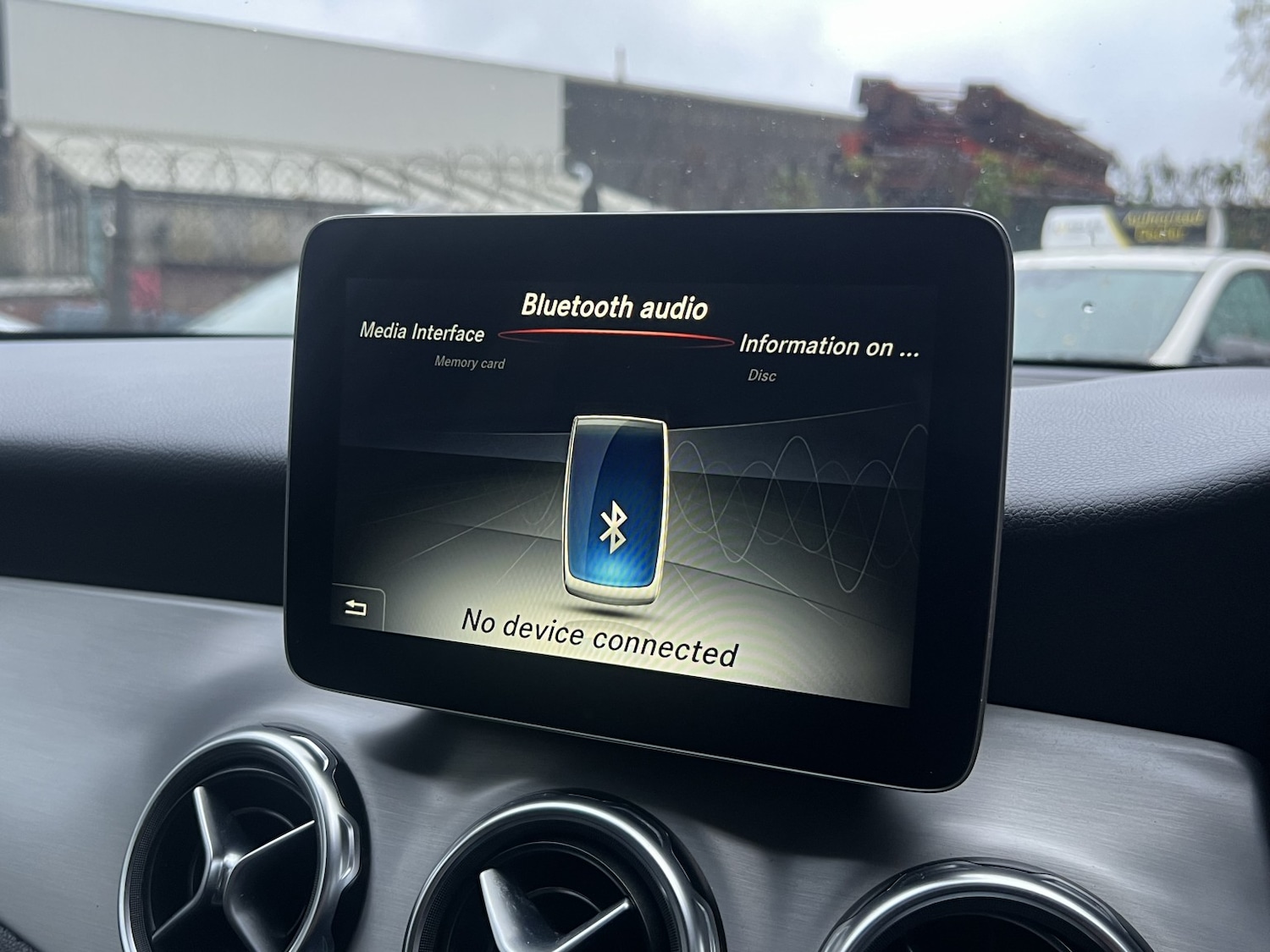 Used Mercedes-Benz GLA 2017 for sale - 76769817: Photo 35