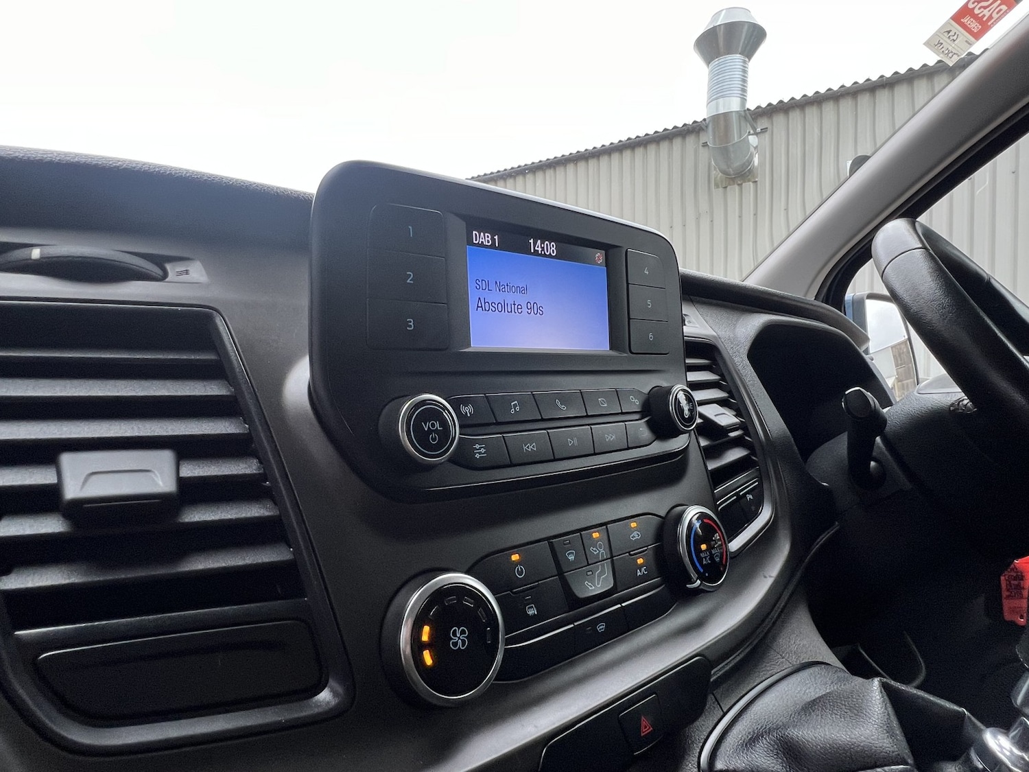 Used Ford Transit Custom 2018 for sale - 76471221: Photo 26