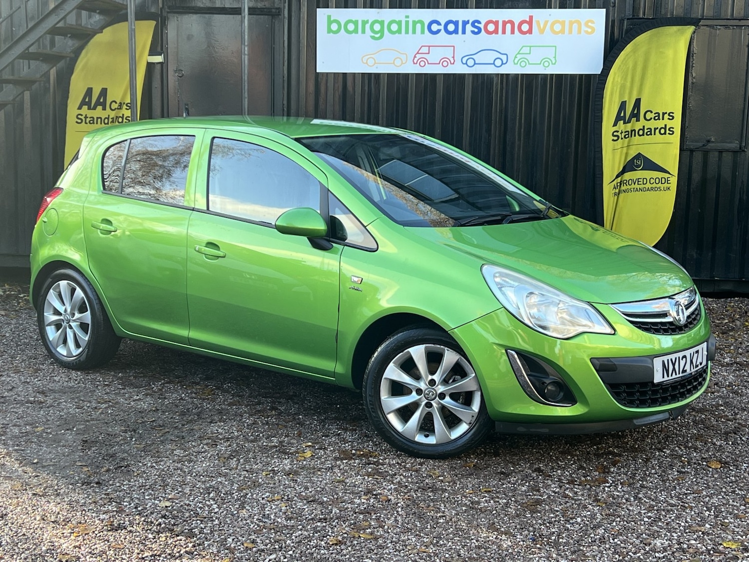 Used Vauxhall Corsa 2012 for sale - 76830399: Photo 1
