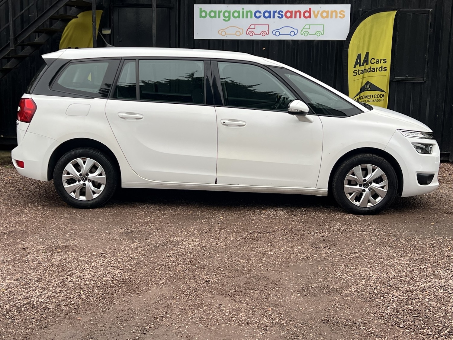 Used Citroen C4 Grand Picasso 2015 for sale - 76482915: Photo 2