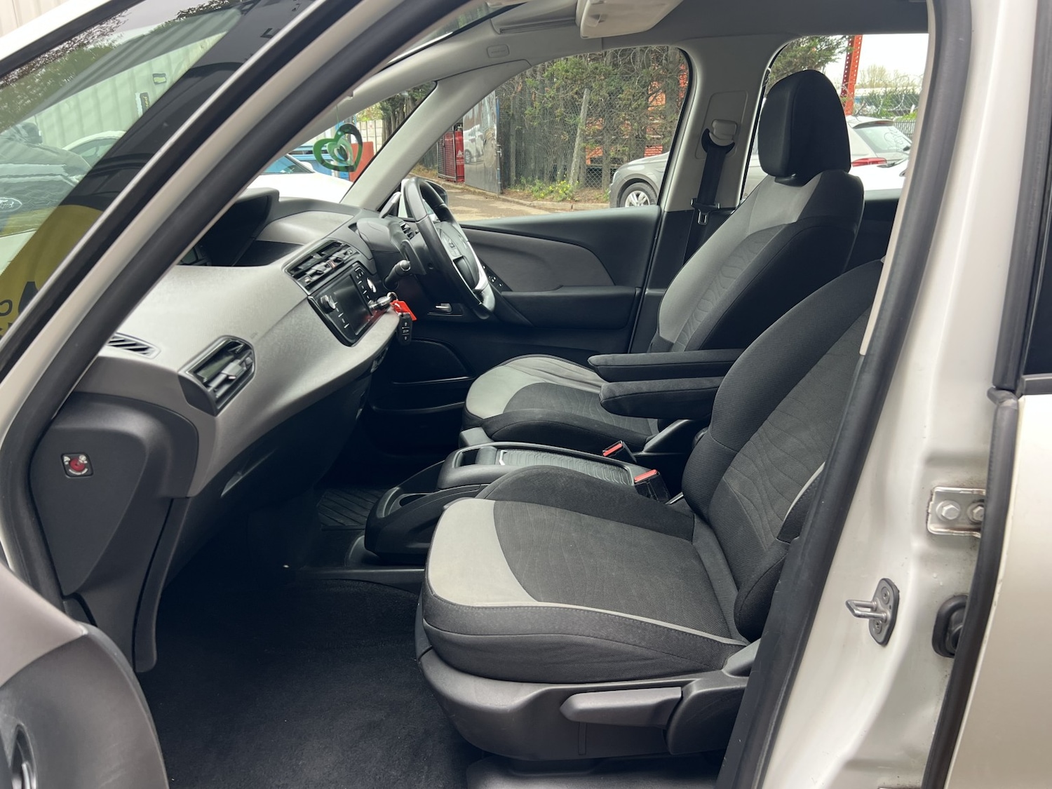 Used Citroen C4 Grand Picasso 2015 for sale - 76482915: Photo 45