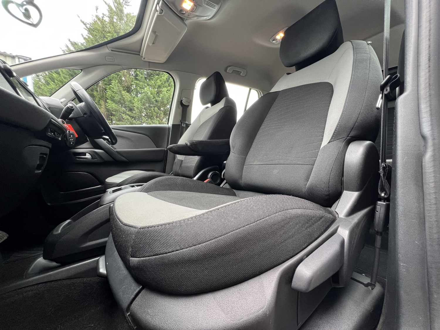 Used Citroen C4 Grand Picasso 2015 for sale - 76482915: Photo 50