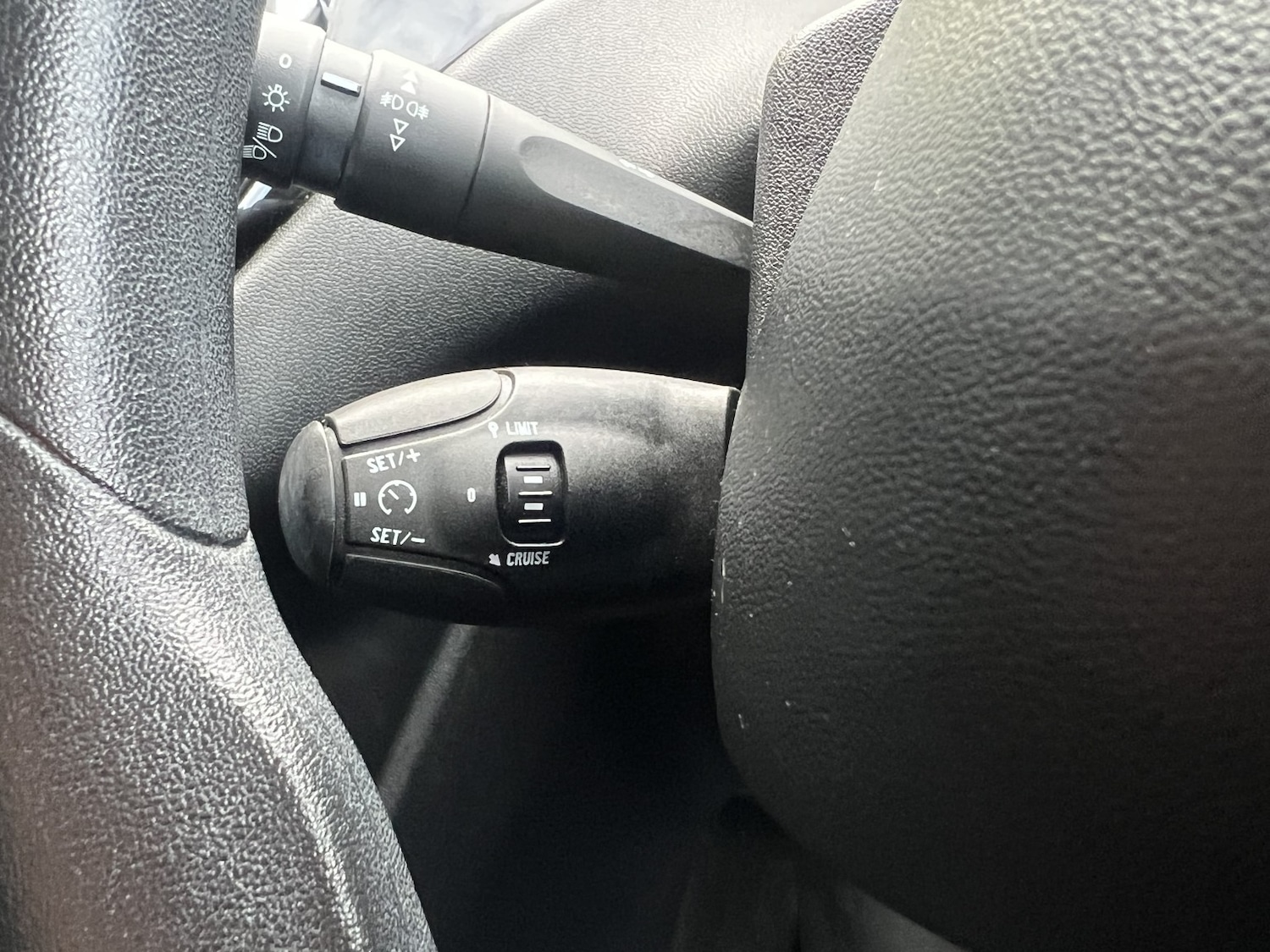 Used Peugeot 208 2012 for sale - 76369315: Photo 19