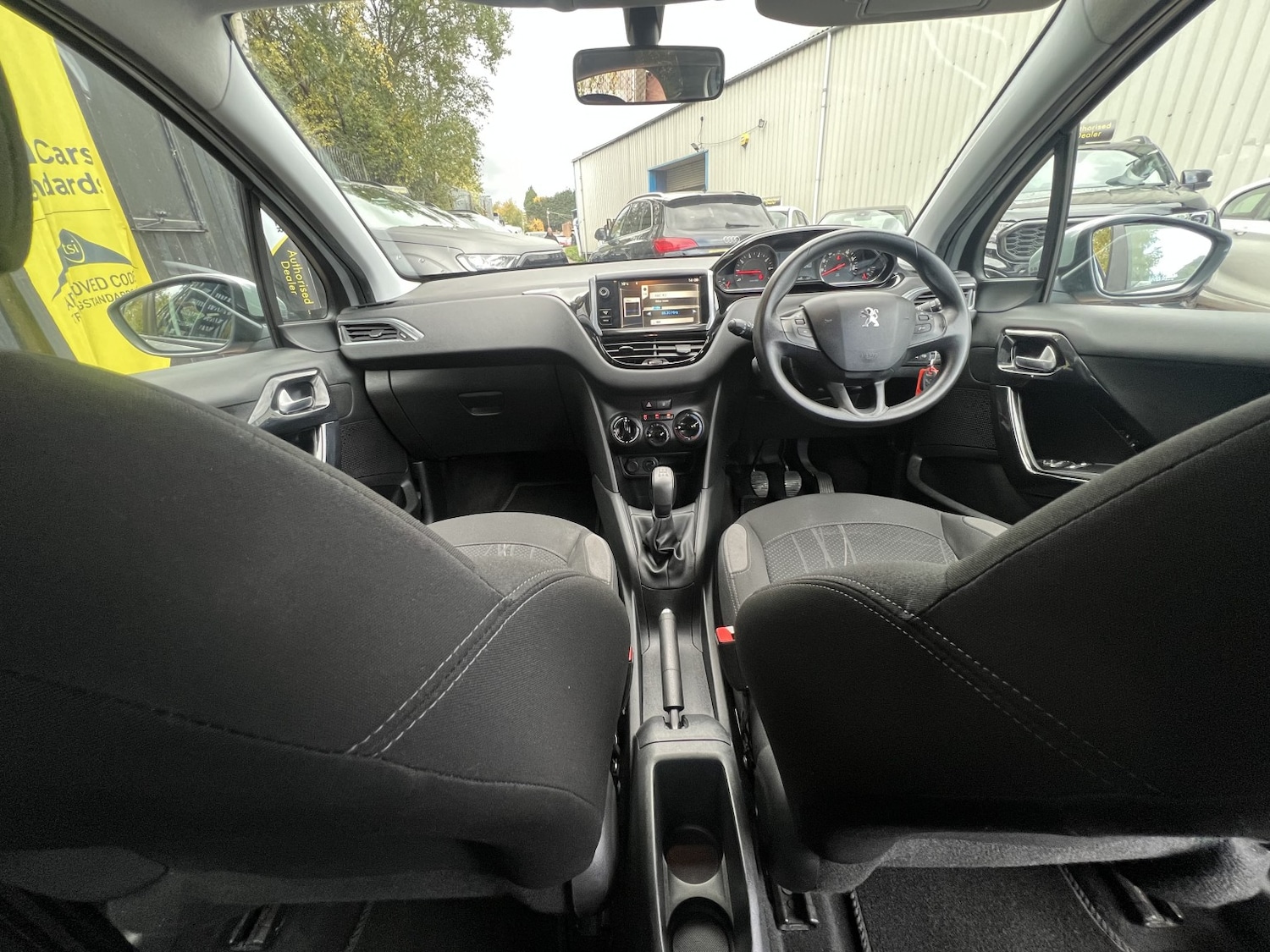 Used Peugeot 208 2012 for sale - 76369315: Photo 30