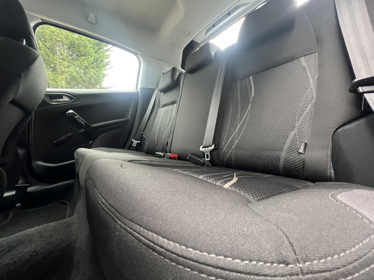 Used Peugeot 208 2012 for sale - 76369315: Photo 39