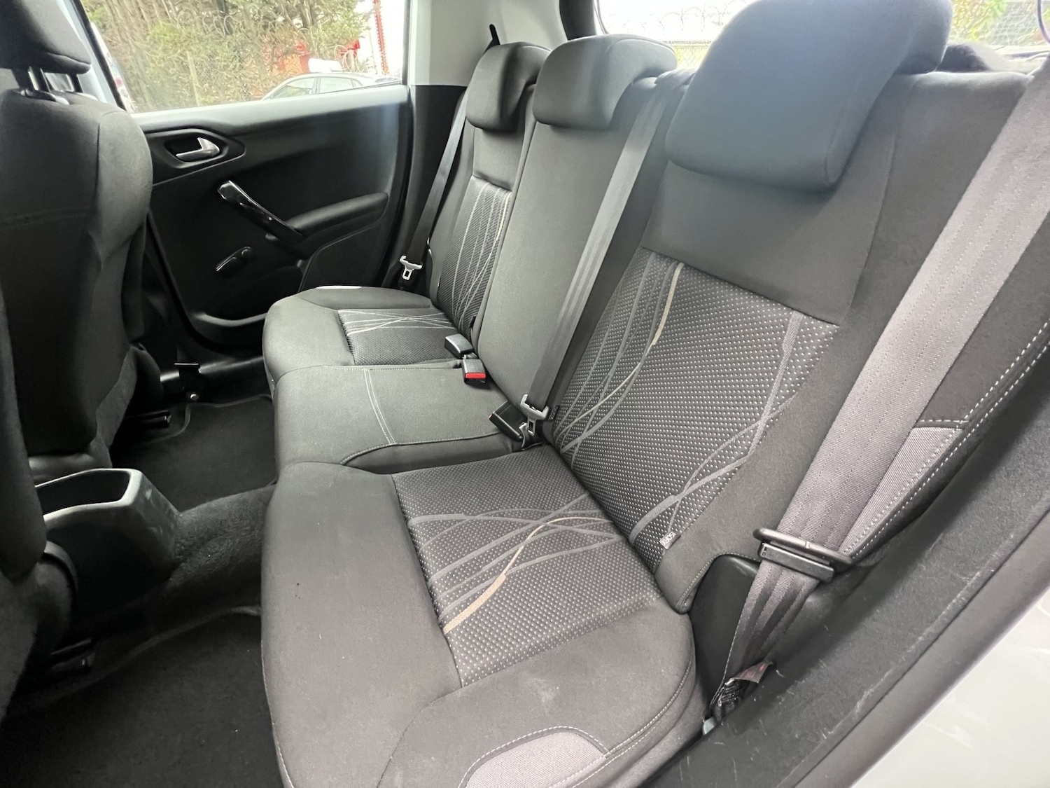 Used Peugeot 208 2012 for sale - 76369315: Photo 40