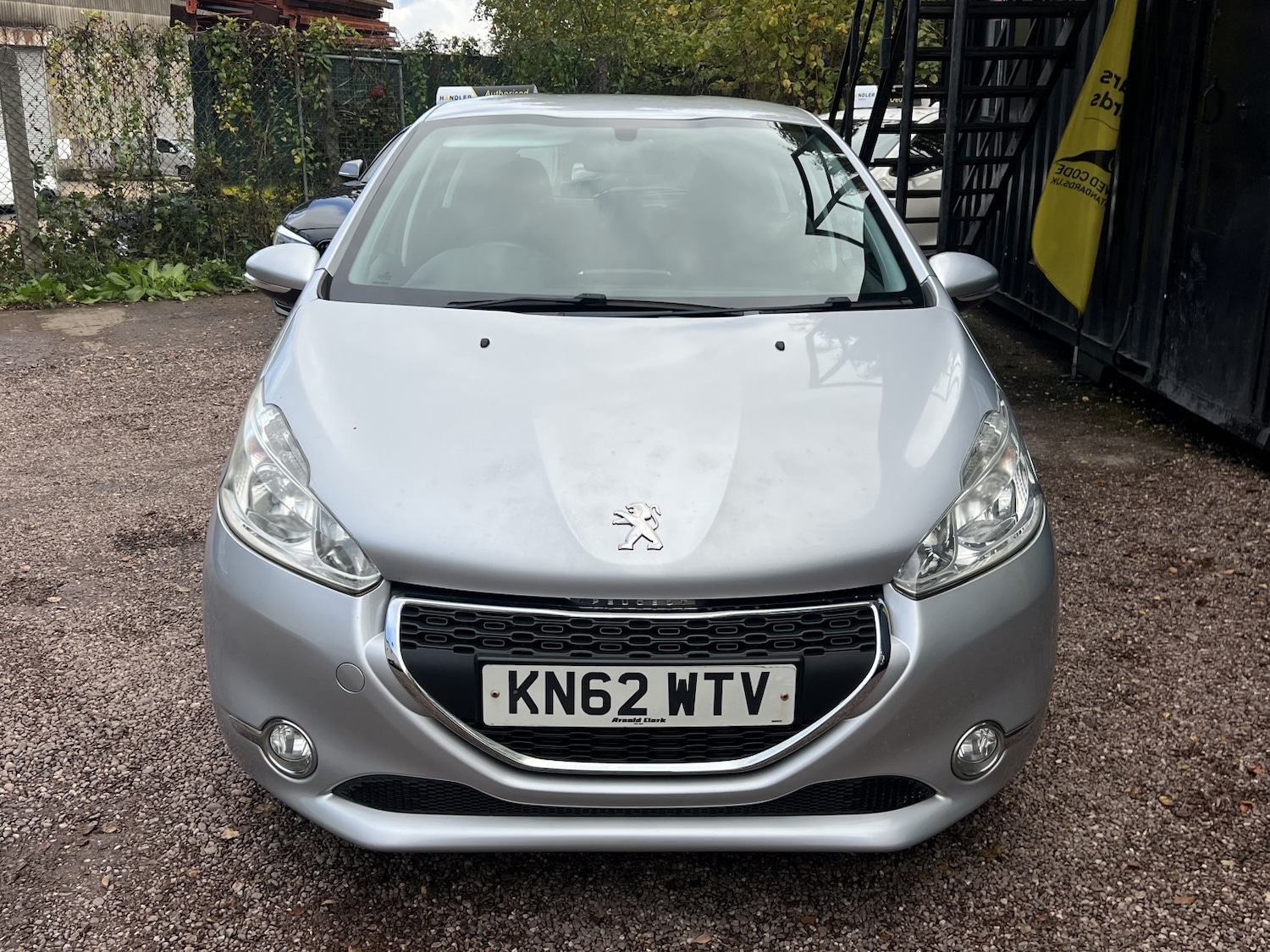 Used Peugeot 208 2012 for sale - 76369315: Photo 5