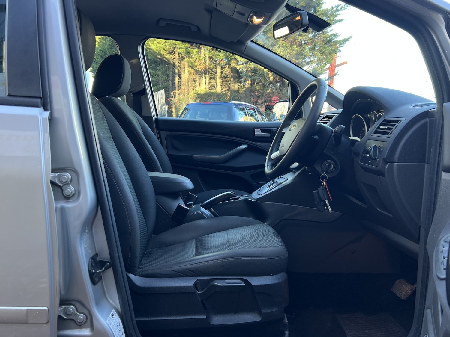 Used Ford C-Max 2010 for sale - 76830372: Photo 15