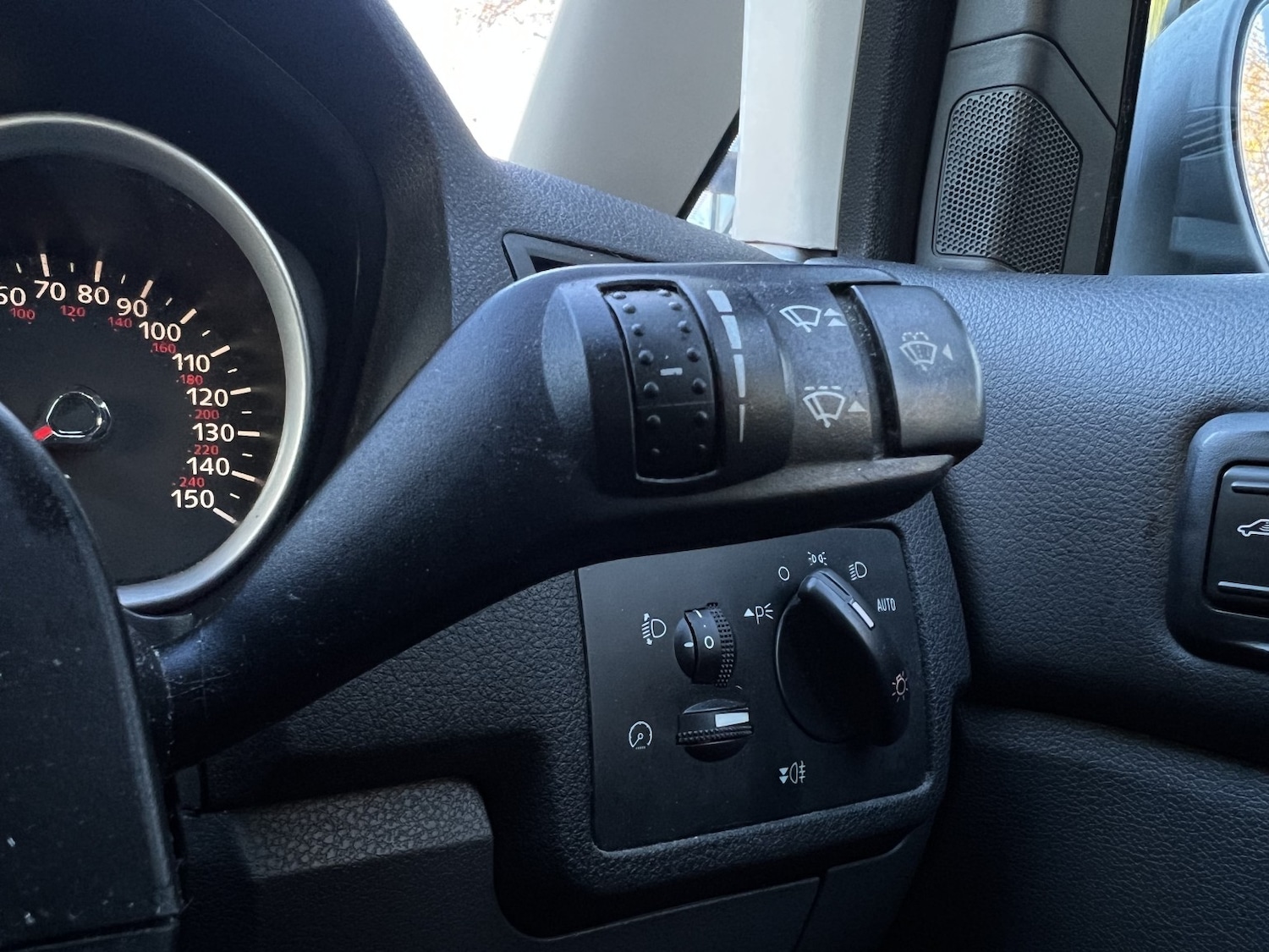 Used Ford C-Max 2010 for sale - 76830372: Photo 22