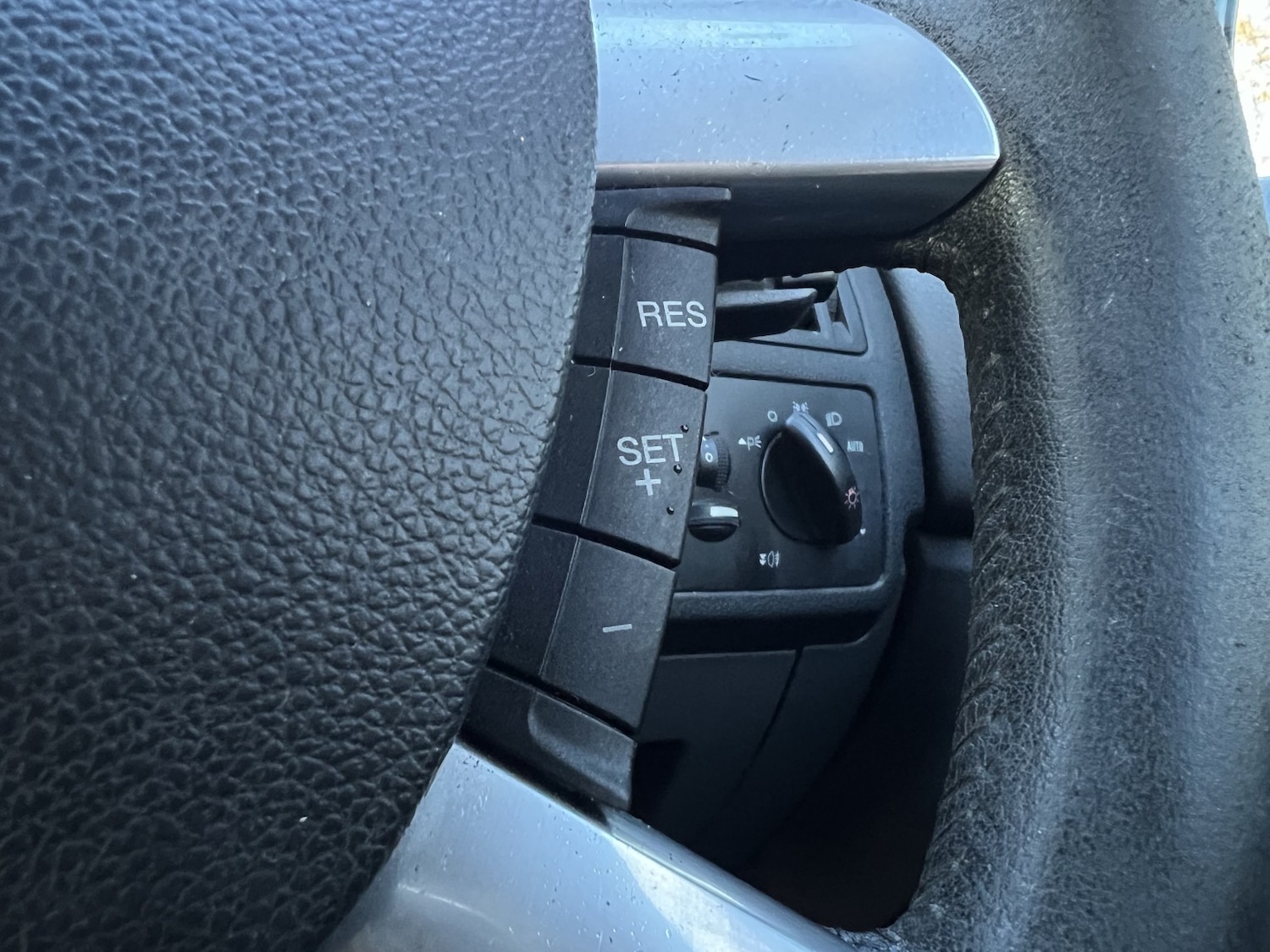 Used Ford C-Max 2010 for sale - 76830372: Photo 25