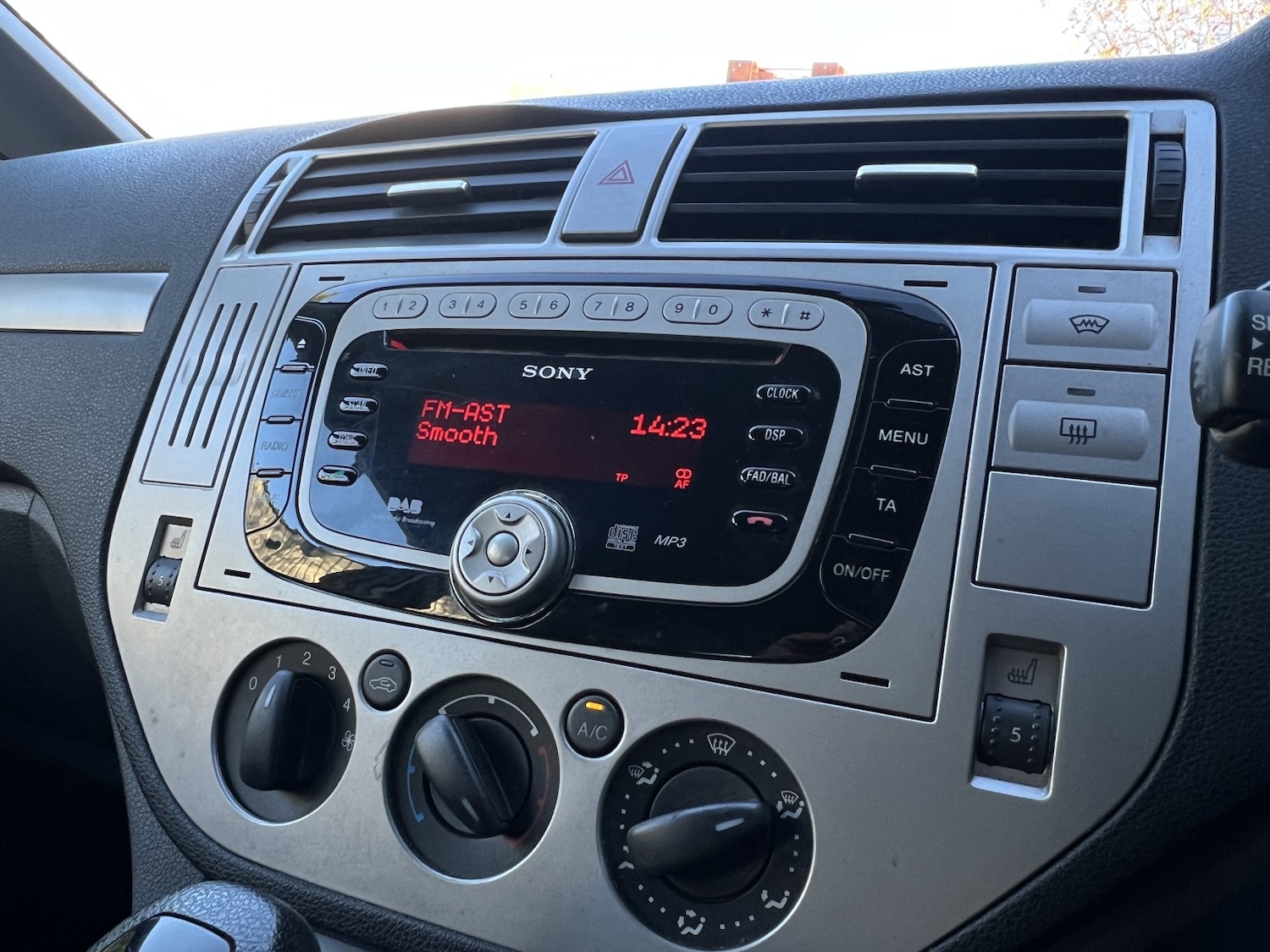 Used Ford C-Max 2010 for sale - 76830372: Photo 28