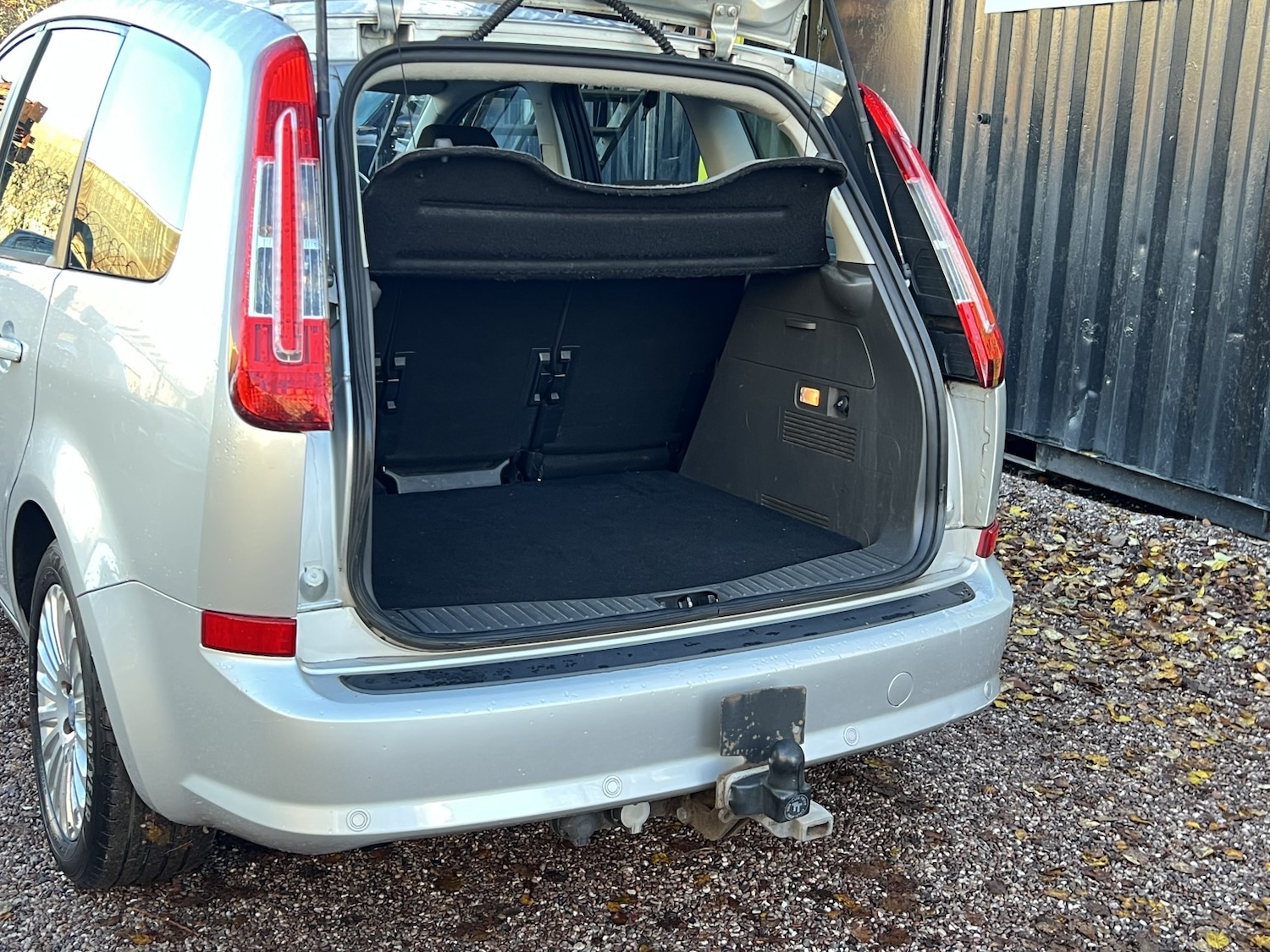 Used Ford C-Max 2010 for sale - 76830372: Photo 32