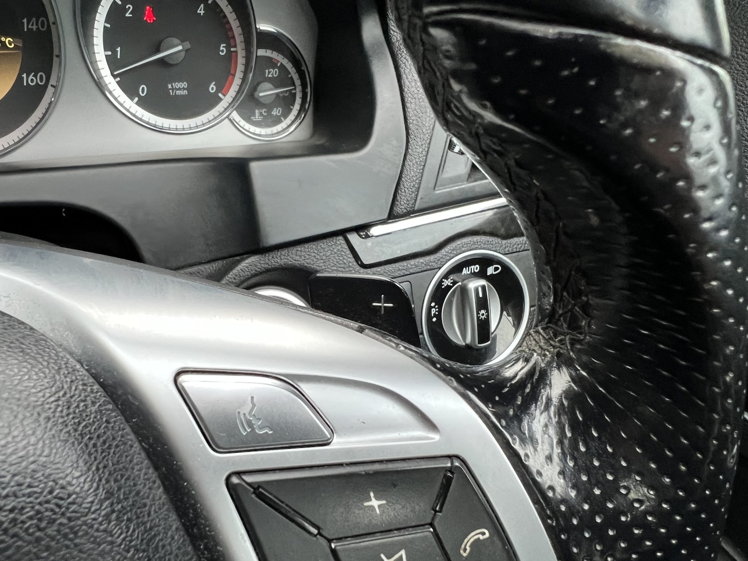 Used Mercedes-Benz E Class 2011 for sale - 76482896: Photo 19