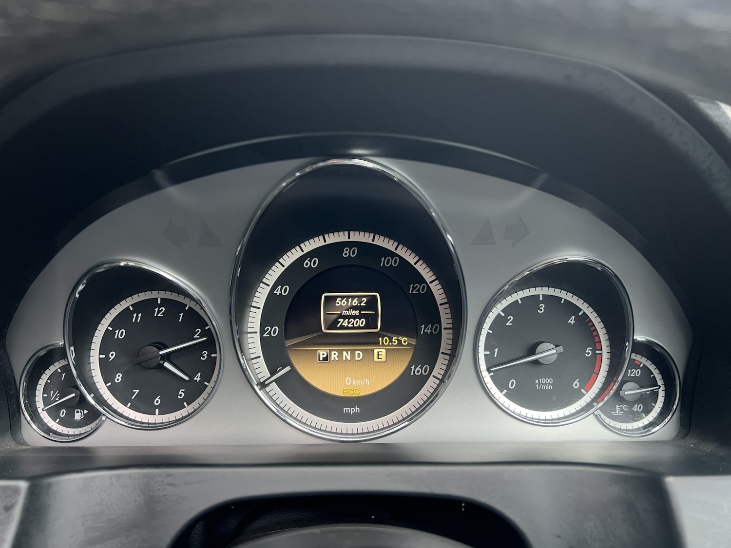 Used Mercedes-Benz E Class 2011 for sale - 76482896: Photo 21