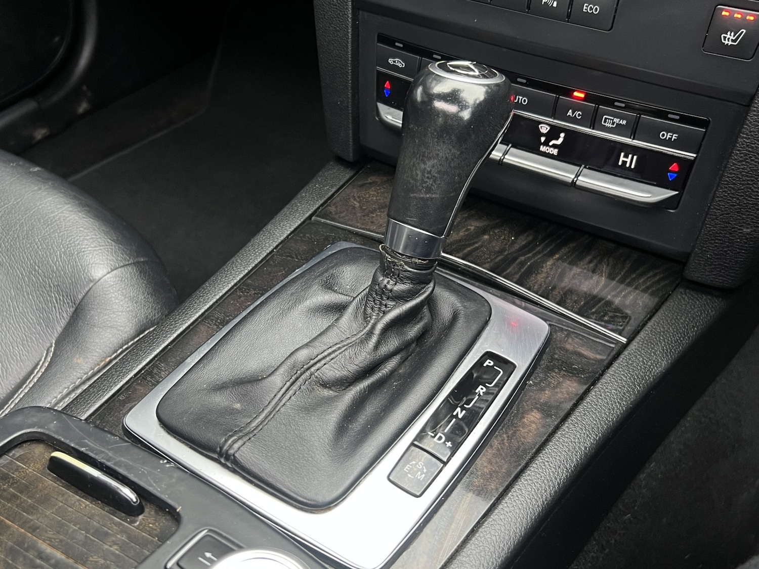 Used Mercedes-Benz E Class 2011 for sale - 76482896: Photo 27