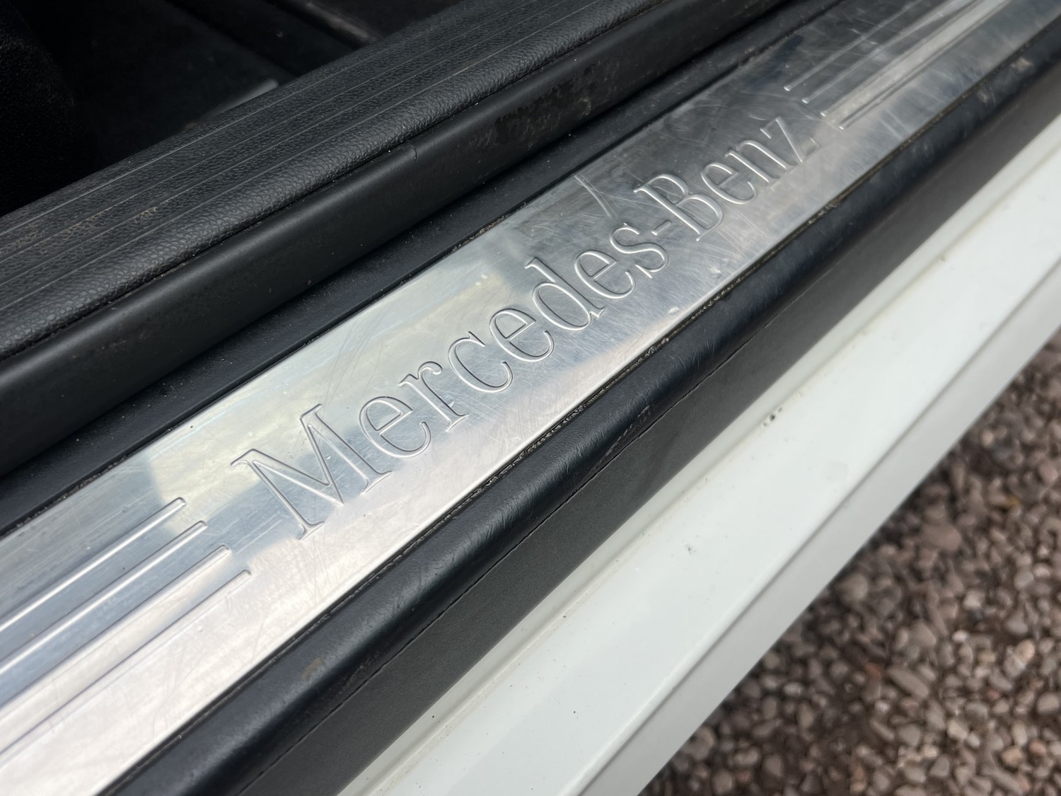 Used Mercedes-Benz E Class 2011 for sale - 76482896: Photo 28