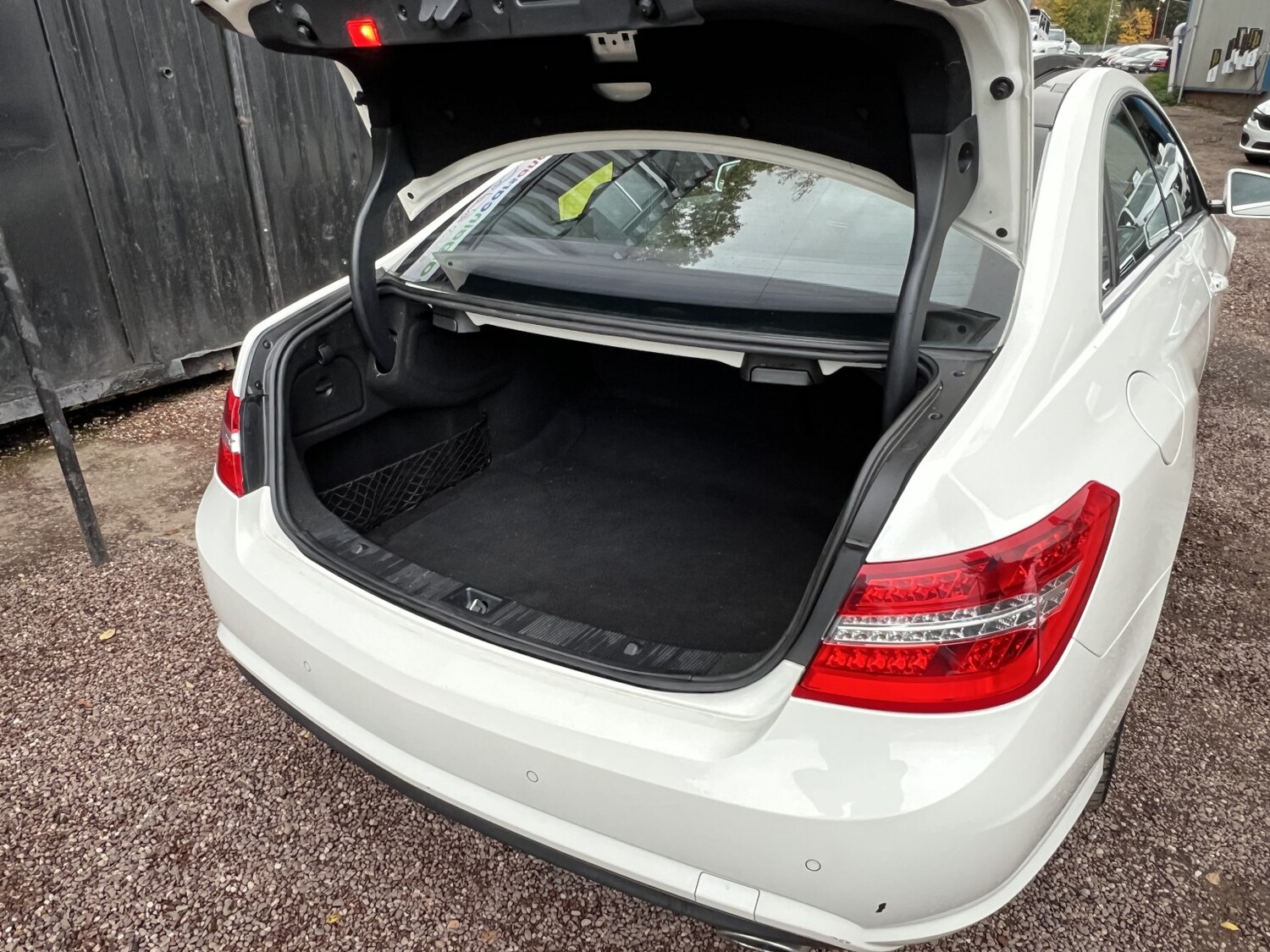 Used Mercedes-Benz E Class 2011 for sale - 76482896: Photo 32