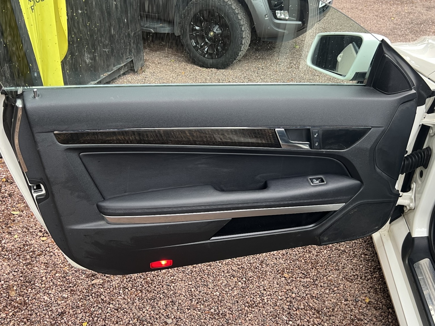 Used Mercedes-Benz E Class 2011 for sale - 76482896: Photo 36