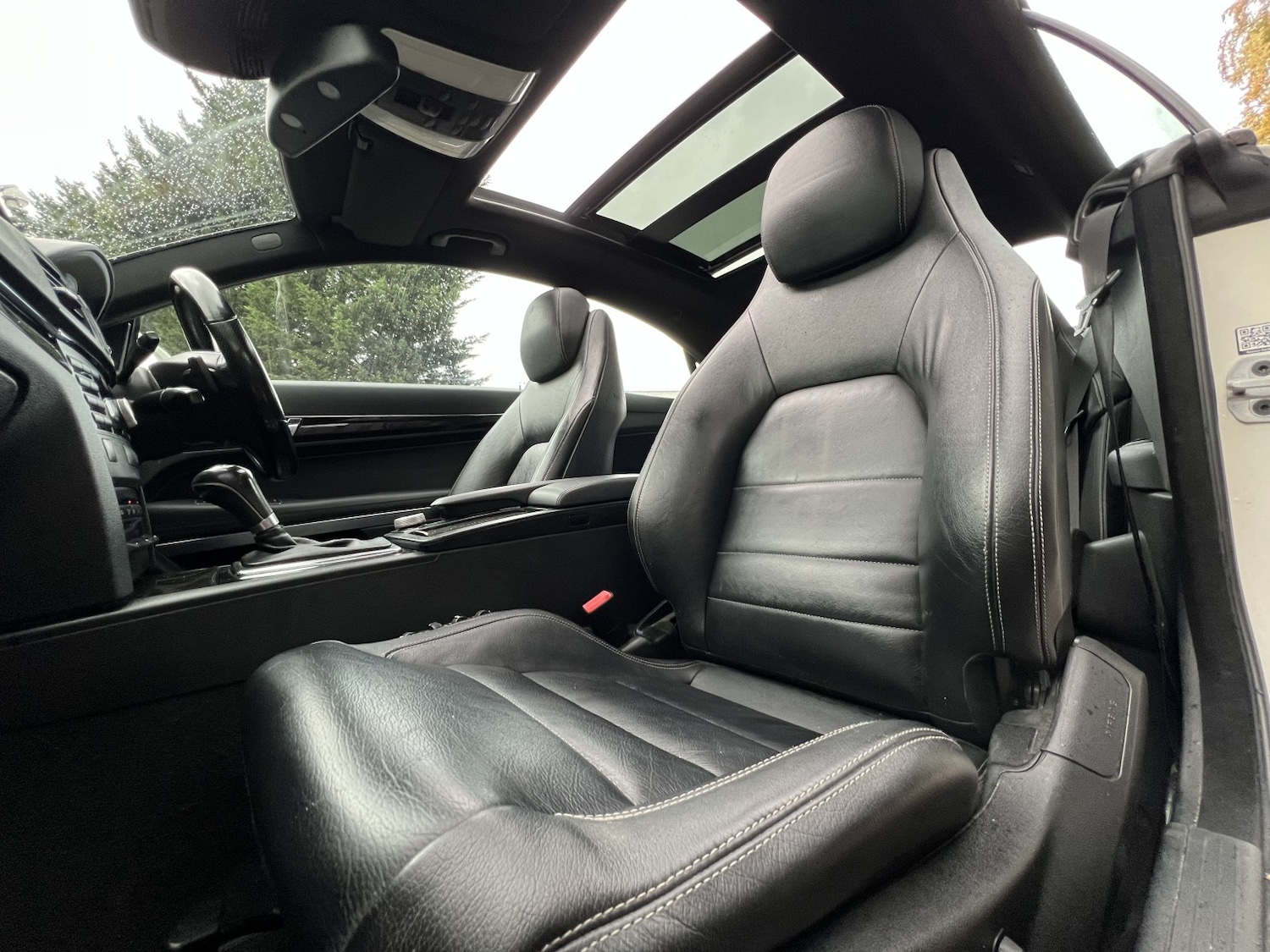 Used Mercedes-Benz E Class 2011 for sale - 76482896: Photo 39