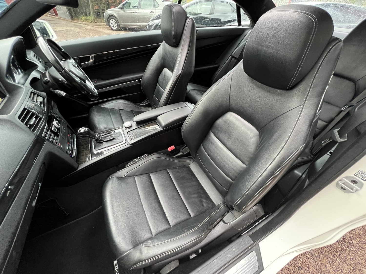 Used Mercedes-Benz E Class 2011 for sale - 76482896: Photo 40