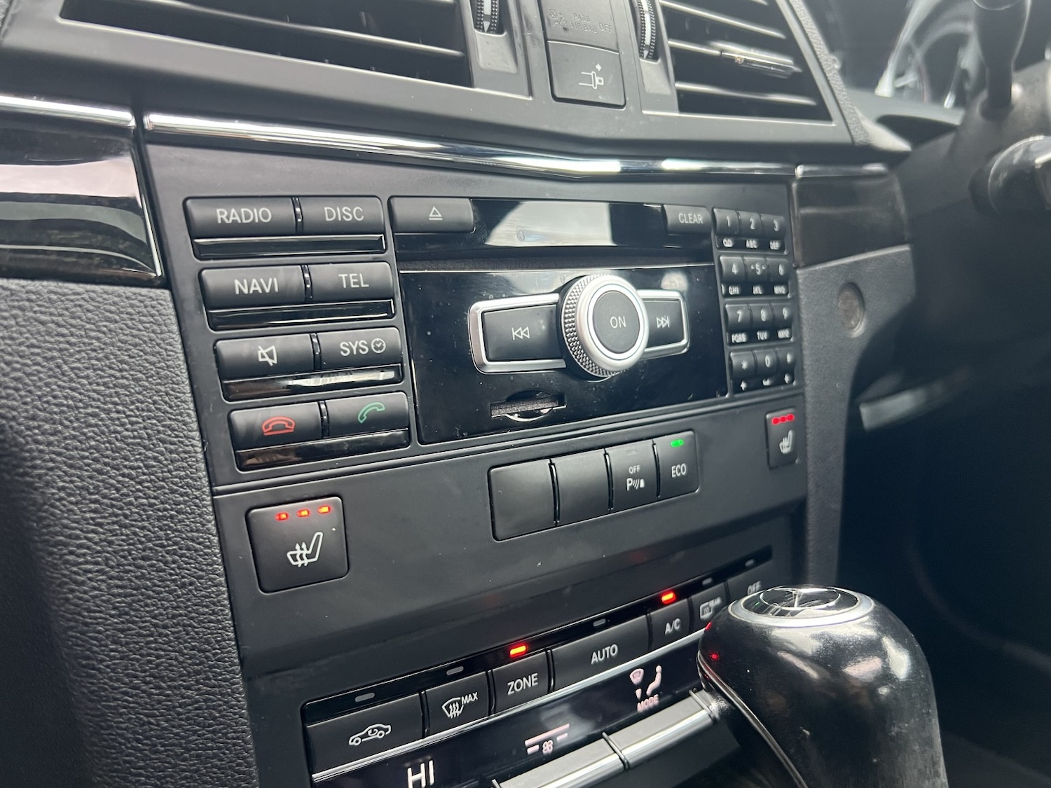 Used Mercedes-Benz E Class 2011 for sale - 76482896: Photo 43