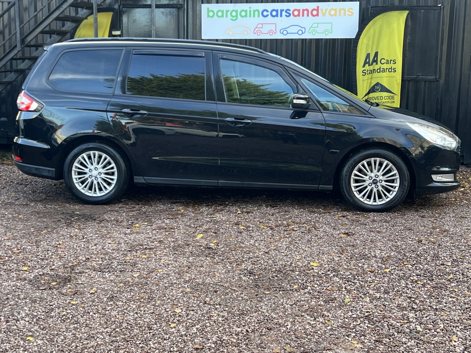 Used Ford Galaxy 2016 for sale - 76791574: Photo 2