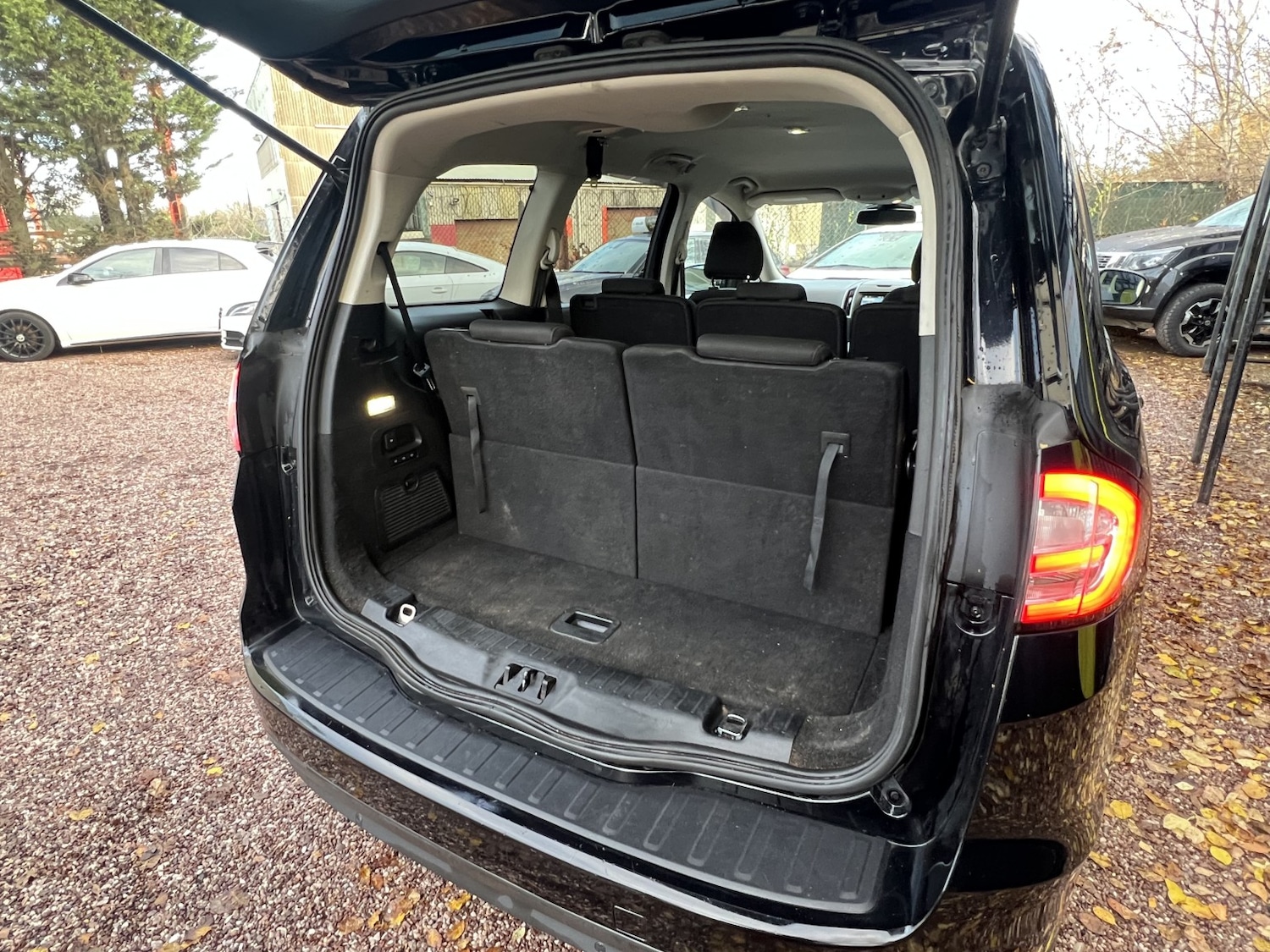 Used Ford Galaxy 2016 for sale - 76791574: Photo 44