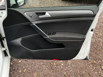 Used Volkswagen Golf 2019 for sale - 76407534: Photo